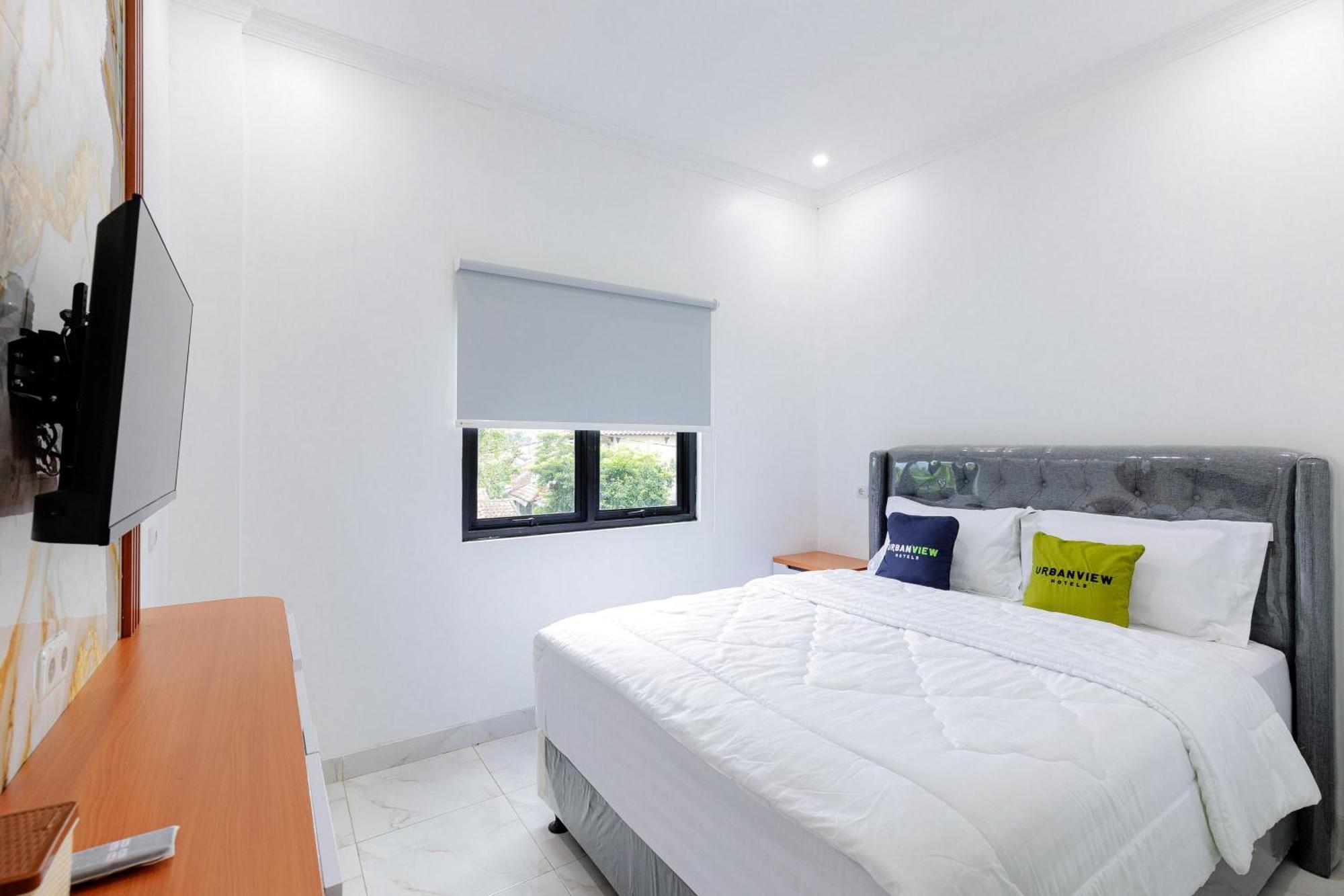 Urbanview Hotel Amira Syariah Bogor Pamoyanan Exteriér fotografie